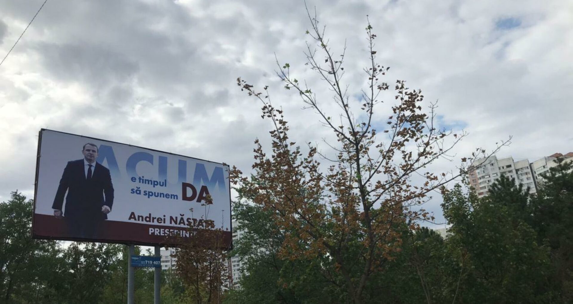 Năstase explică de ce scrie „ACUM” pe panourile sale: Cuvintele limbii române sunt ale tuturor