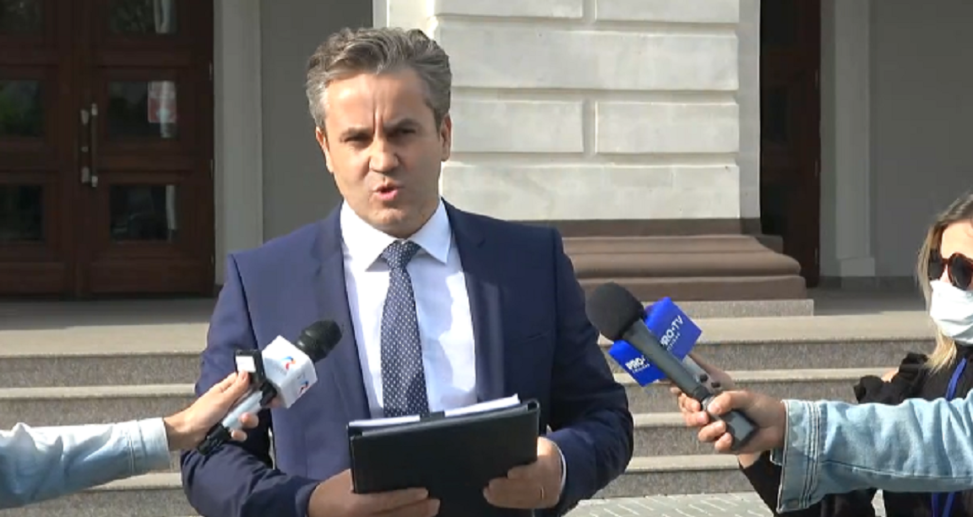 LIVE/ Fostul avocat al lui Filat, la Procuratură: „Am primit mesaje de amenințare”
