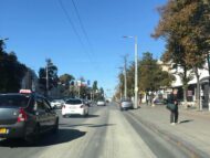 FOTO/ Asfaltul de pe bd. Ștefan cel Mare din preajma unor stații de așteptare a fost frezat în această noapte