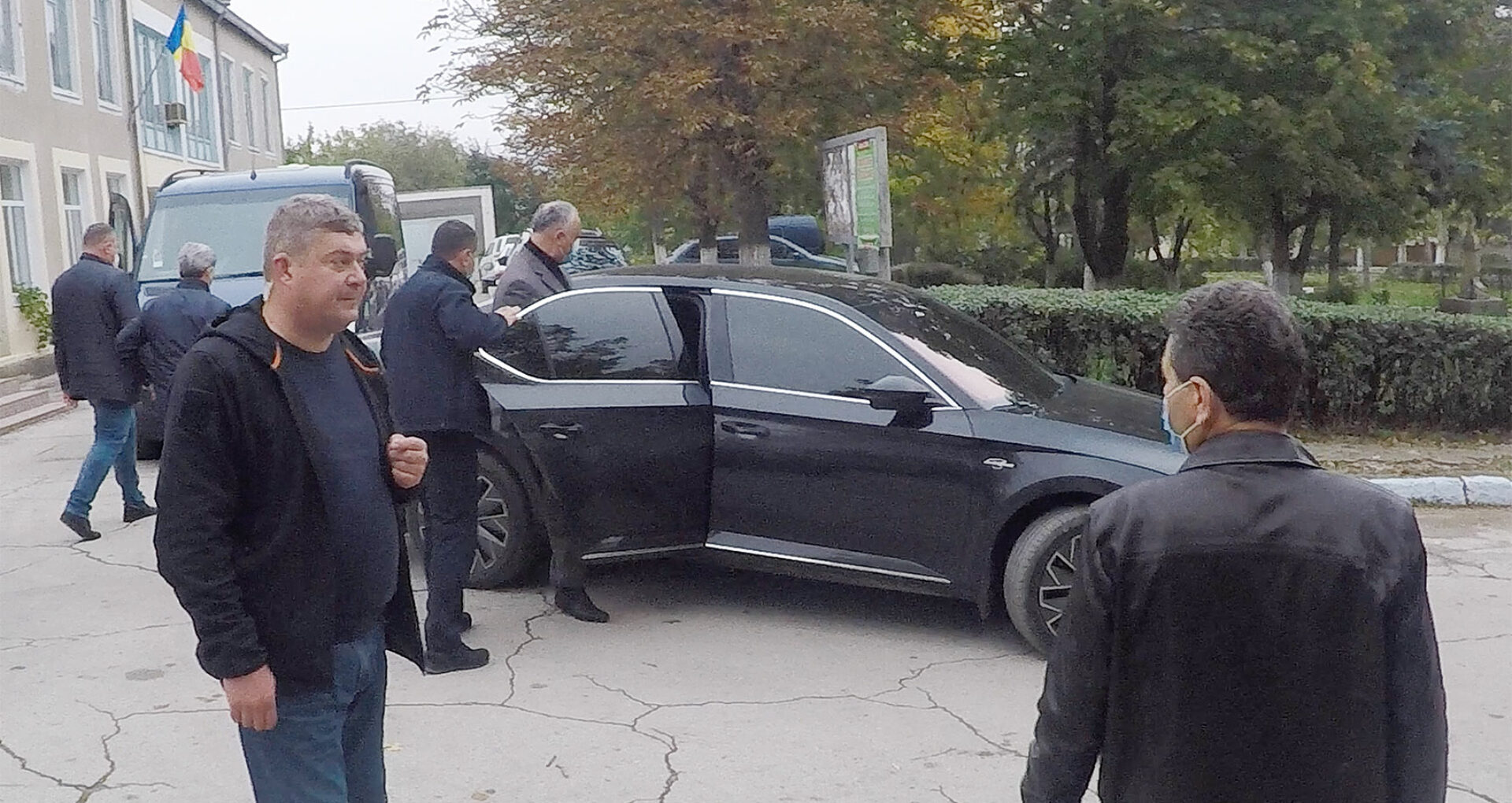 Igor Dodon a închiriat Skoda Superb din campania electorală de la firma consilierului municipal socialist Vasile Chirtoca. Cât a costat serviciul