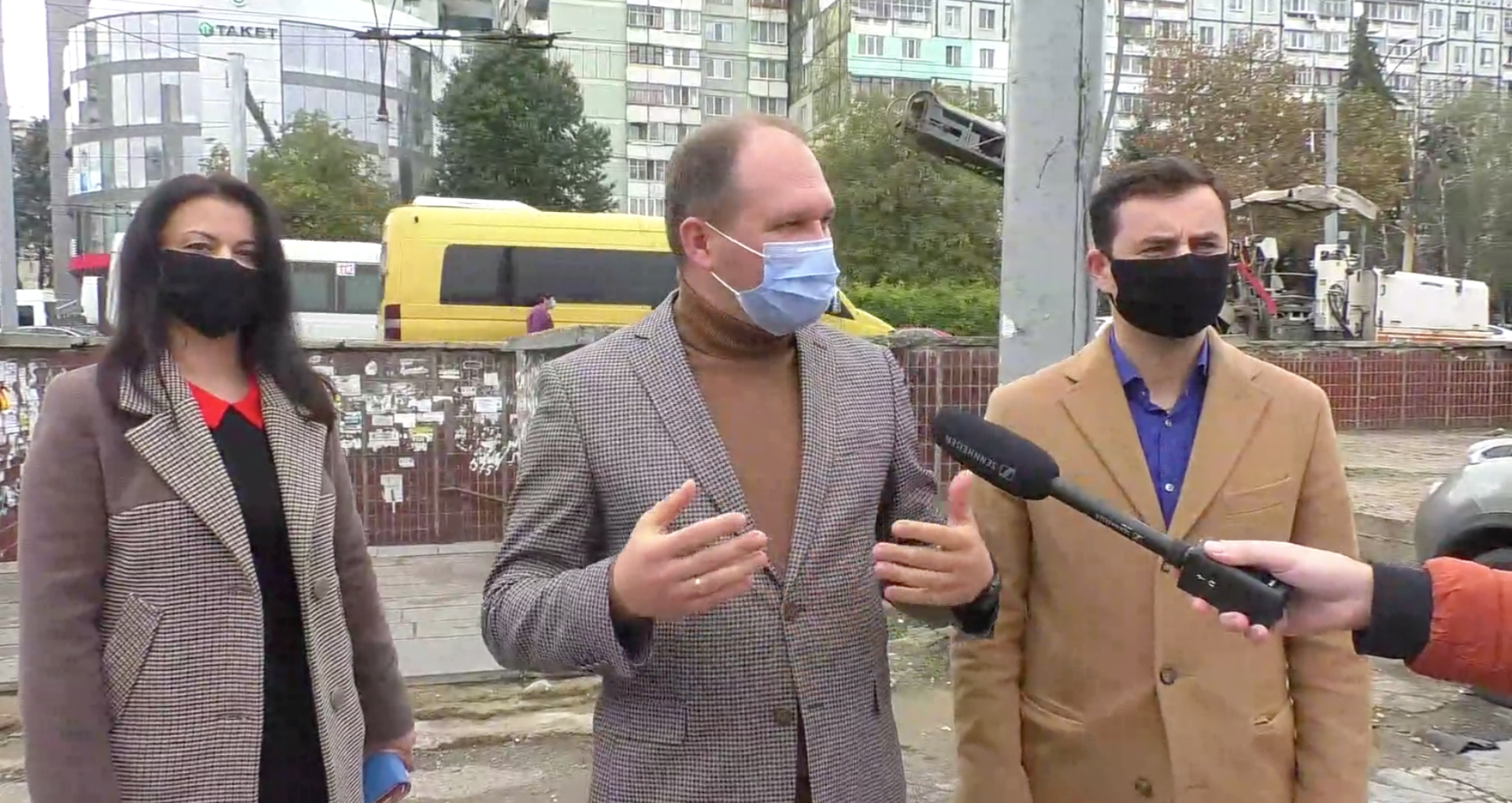 VIDEO/ Ion Ceban a revenit la muncă după concediul pe cont propriu și cere demisia pretorului sectorului Botanica
