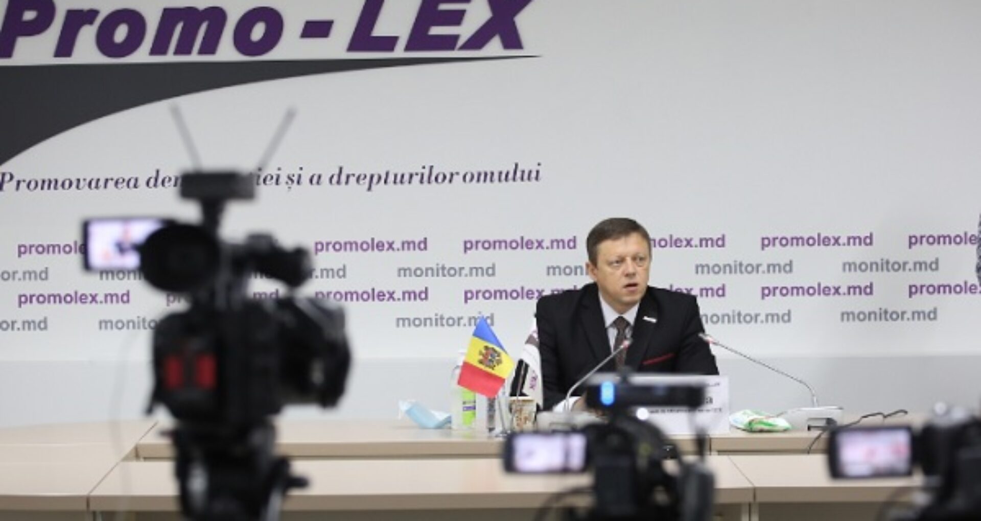 Mesaje de ură și discriminare și cheltuieli neraportate de concurenți. Încălcările depistate de misiunea Promo-Lex în timpul monitorizării campaniei electorale