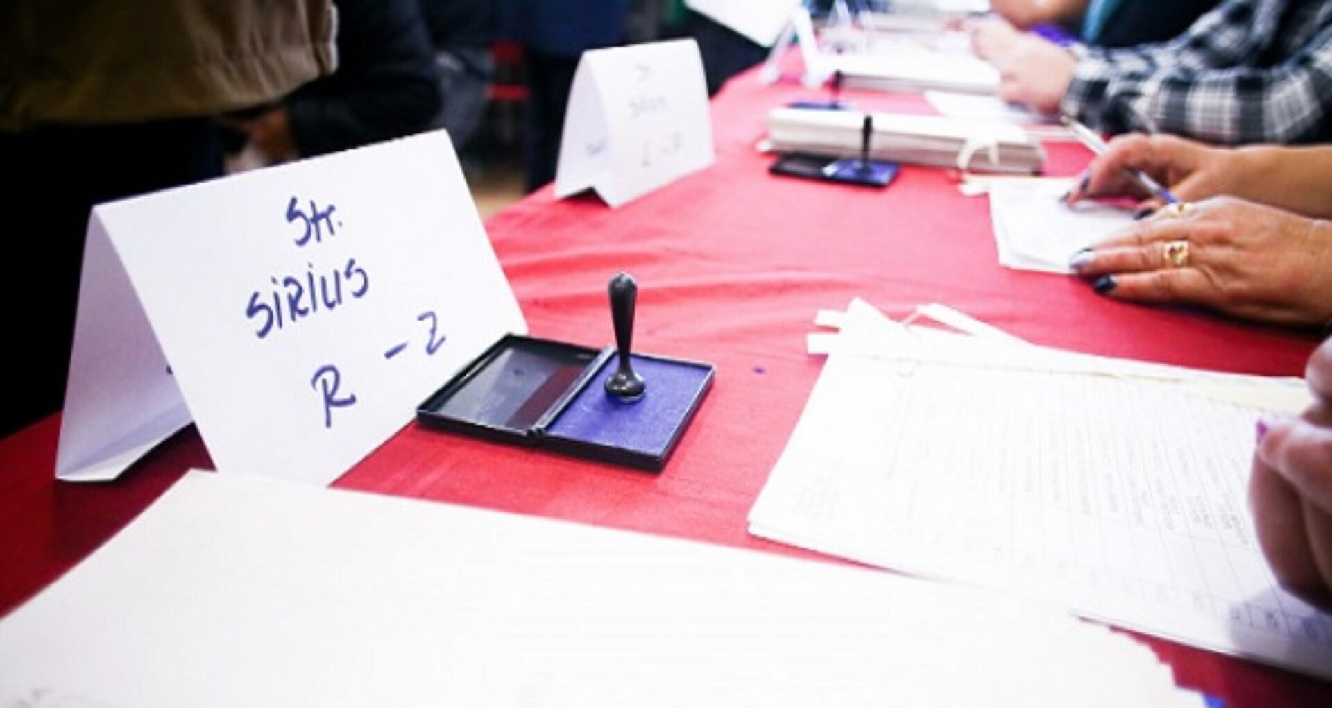 Românii cu buletinele expirate pot vota și la alegerile parlamentare 2020