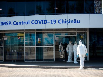 În Chișinău se menține gradul de alertă „Cod Roșu” privind transmiterea infecției COVID-19