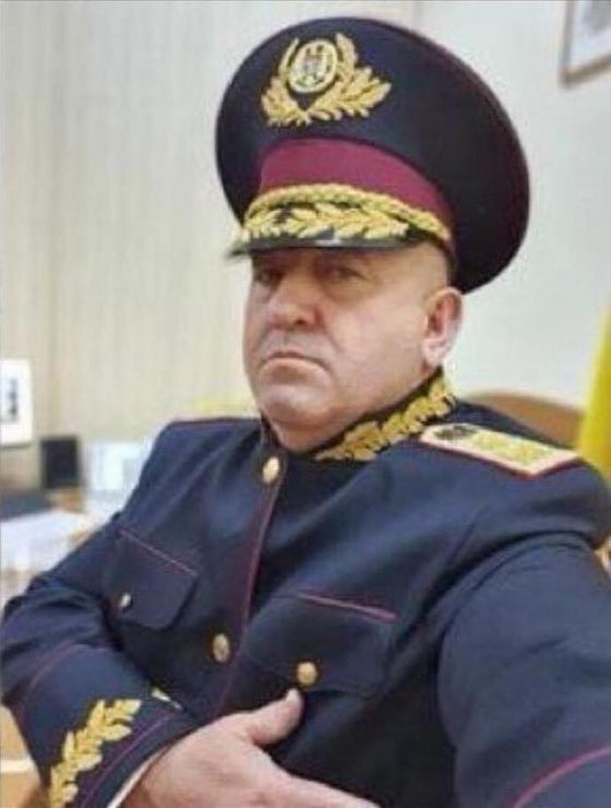 După ce a devenit general-maior prin decretul lui Igor Dodon, directorul adjunct al SPPS Petru Corduneanu și-a făcut un selfie care scoate în evidență înaltul grad primit