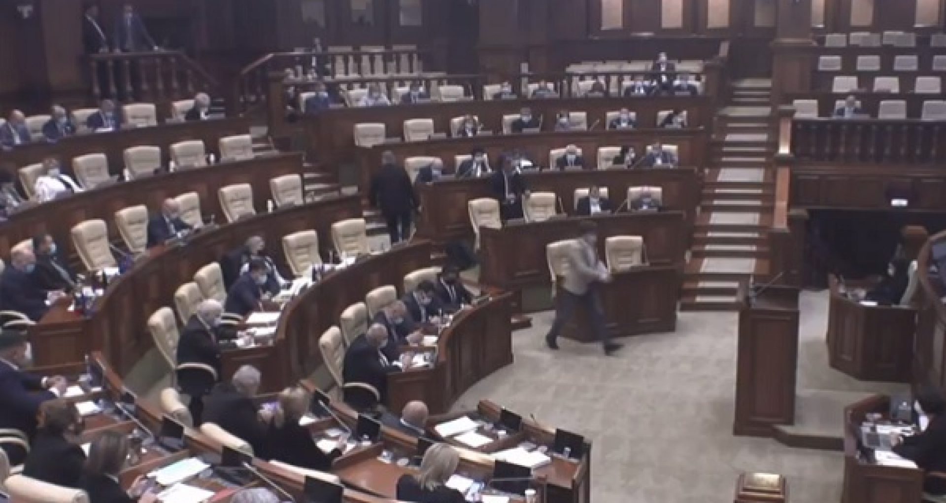 Organizațiile de tineret vor beneficia de sprijin financiar din partea statului. Ce prevede proiectul
