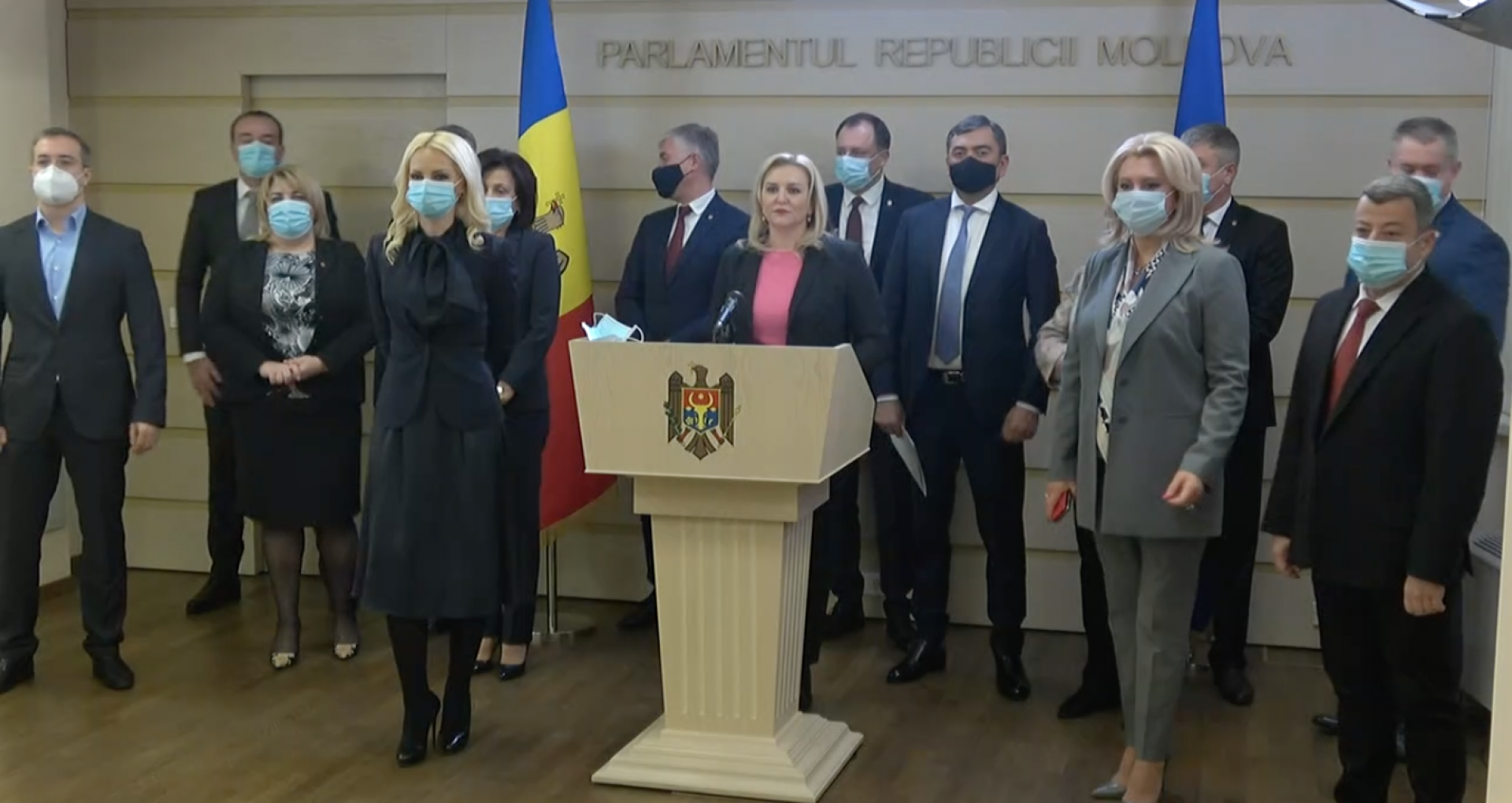 Partidul Șor și transfugii din „Pentru Moldova” comentează decizia CC. Nu pomenesc nimic despre alegerile parlamentare anticipate