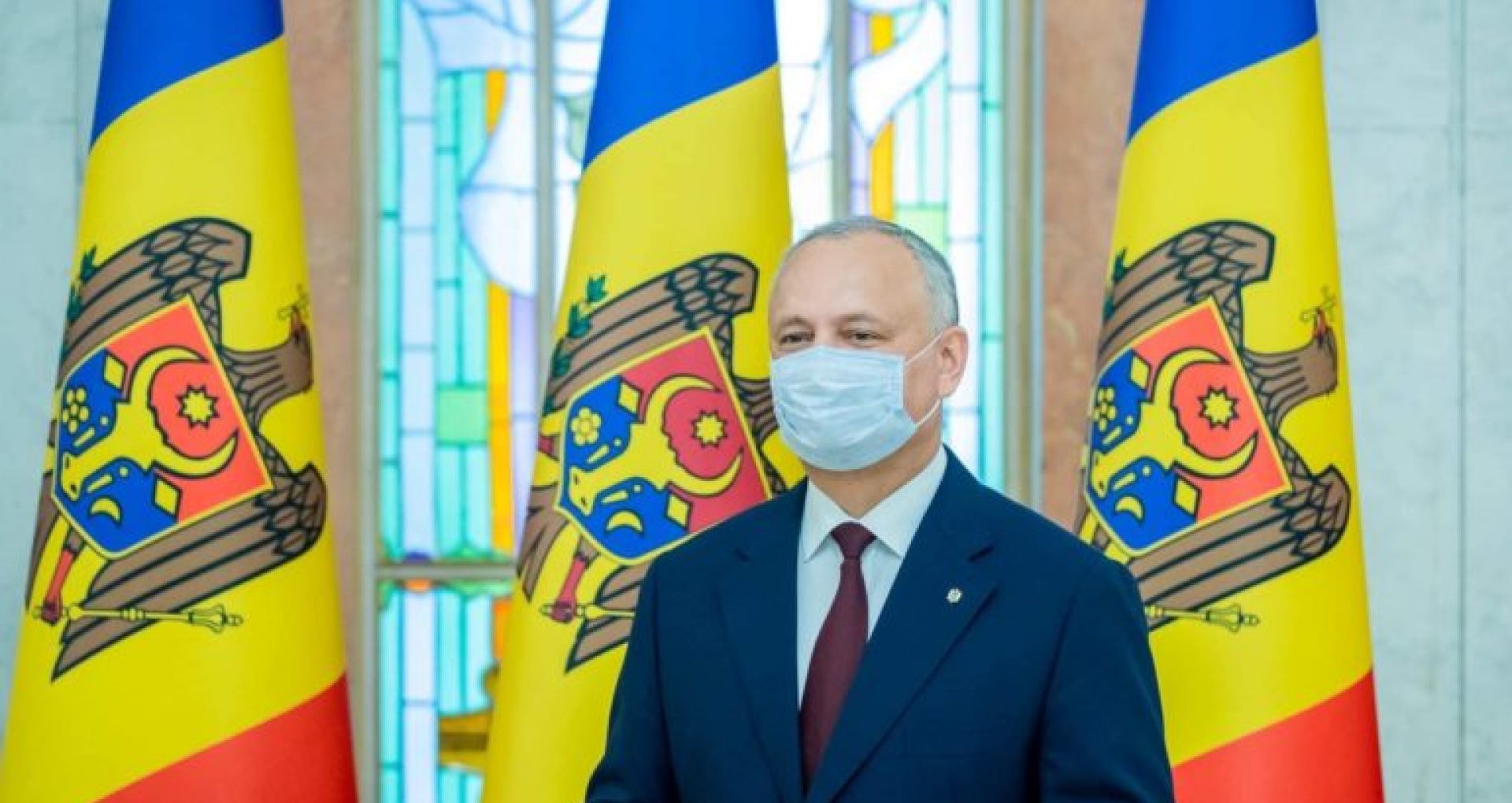Un deputat, mai mulți consilieri municipali și primari PSRM, decorați de Dodon în ultimele zile de mandat