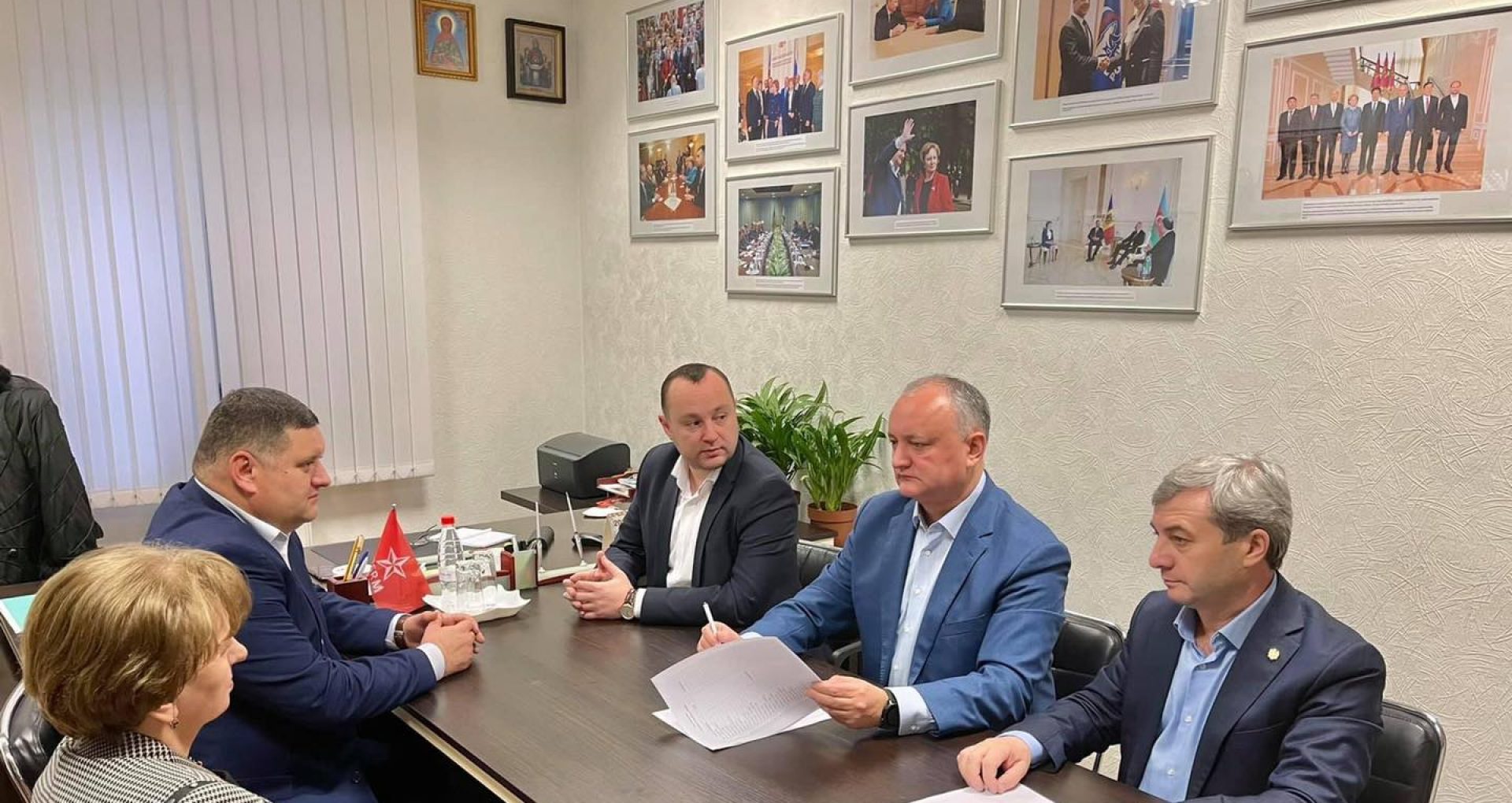 Lider PSRM, după consultările cu fracțiunile parlamentare privind declanșarea alegerilor parlamentare anticipate: Sunt diferite viziuni