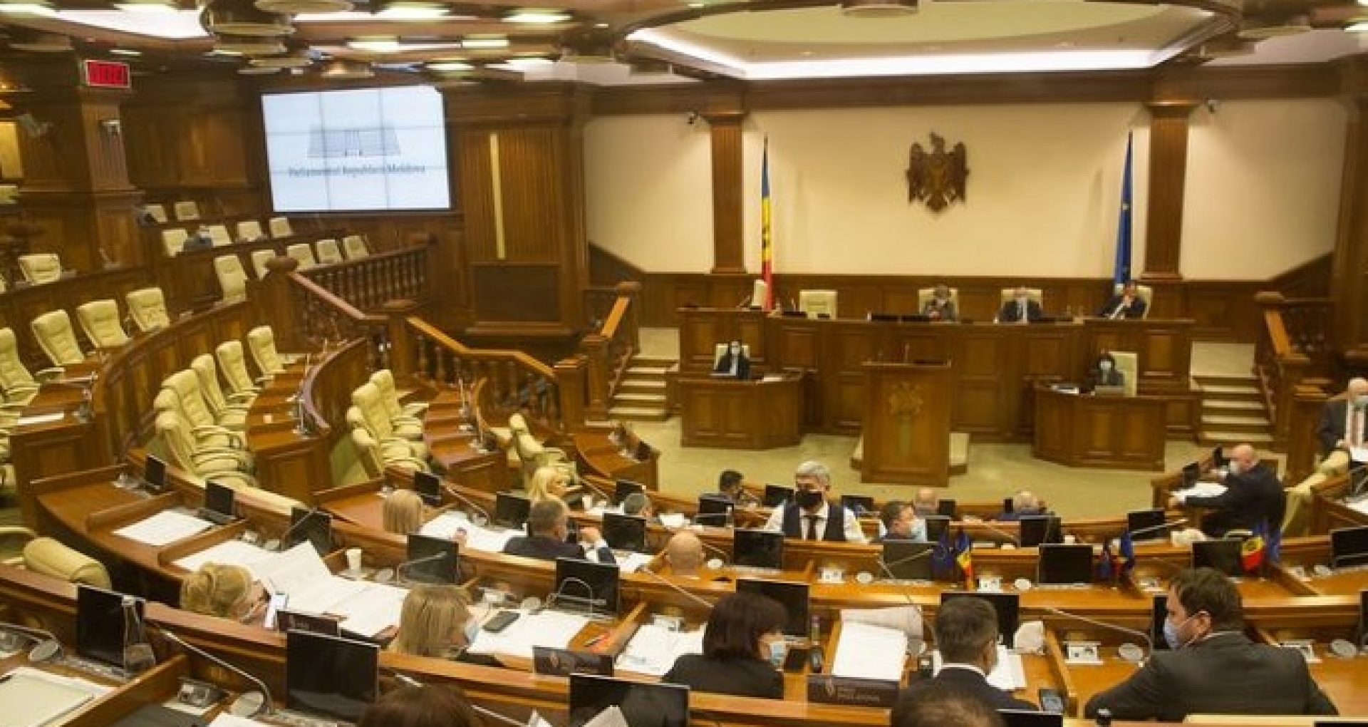 Bilanț statistic: în 2020 în Parlament au fost înregistrate 533 de inițiative legislative