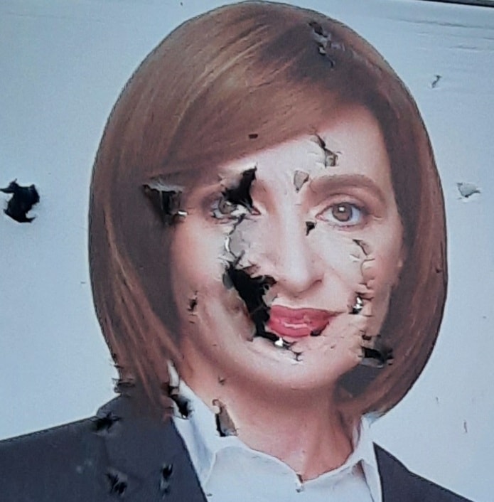 FOTO - Un panou electoral al Maiei Sandu a fost VANDALIZAT la Basarabeasca