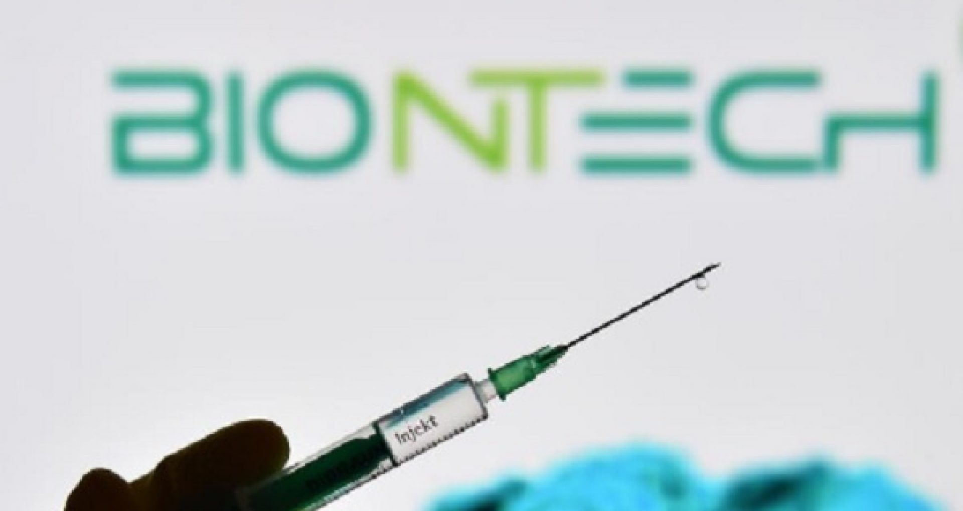 Vaccinul anti-COVD-19 dezvoltat în colaborare de BioNTech ar putea avea aplicaţii în tratarea sclerozei multiple