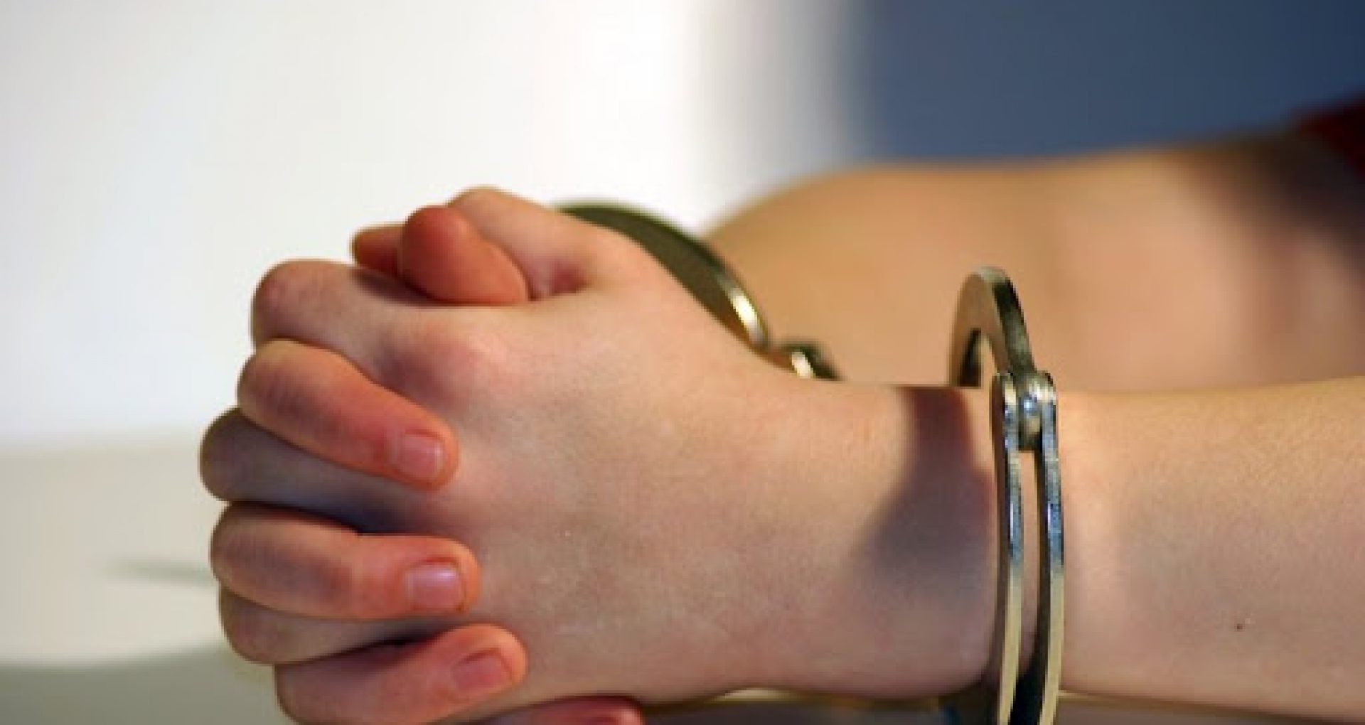 A furat peste 3,5 milioane de lei pentru a plăti o clarvăzătoare. Ex șefa-casei sucursalei Râșcani a unei bănci, condamnată la închisoare