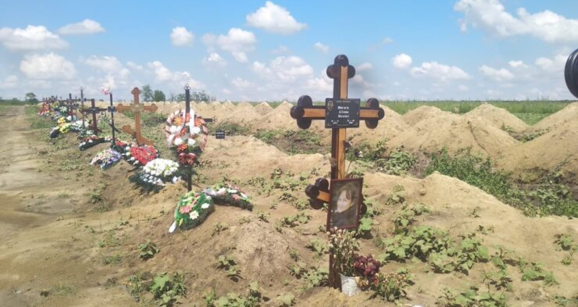 Numărul deceselor în 2020 a fost cu aproape 9% mai mare decât în 2019. Deputat: „Arătați aceste cifre „eroilor” decorați pentru gestionarea epidemiei”