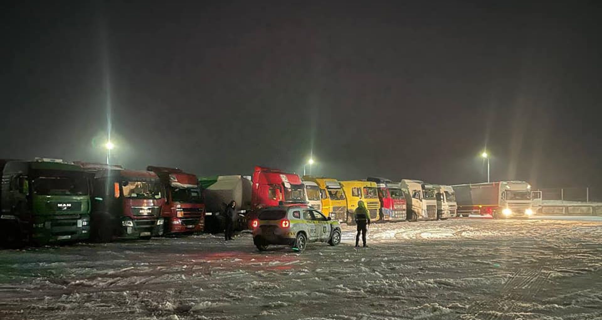 VIDEO/ Poliția R. Moldova anunță că circulația transportului de mare tonaj este restricționată pe traseele naționale
