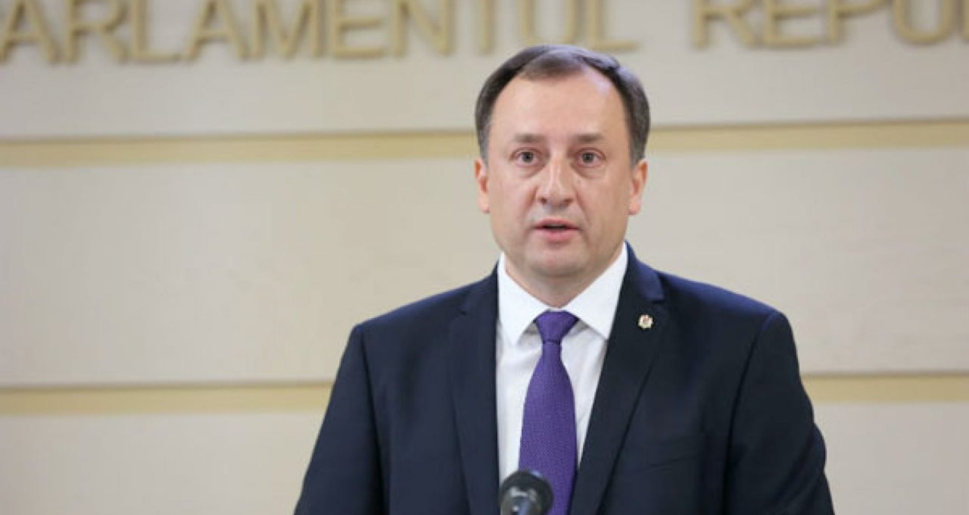 ULTIMA ORĂ/ Deputatul „Șor” Denis Ulanov a rămas fără imunitate parlamentară. Acesta ar fi prejudiciat statul „în proporții deosebit de mari”