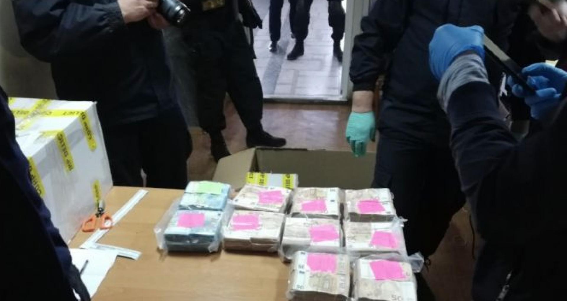 Captura de peste 1,5 milioane de euro de la vama Leușeni: au fost confiscați și banii restituiți anterior unicului condamnat în acest dosar