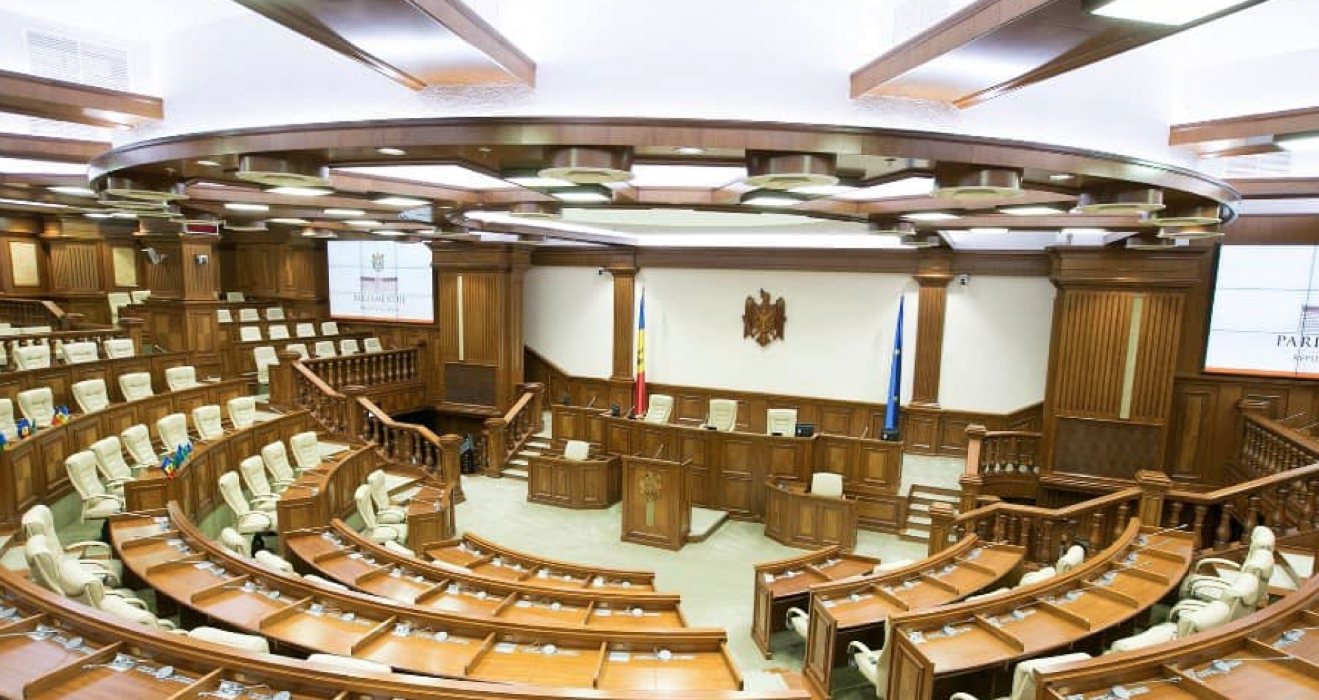 SONDAJ iData/ Trei formațiuni politice ar accede în Parlamentul de la Chișinău, la eventualele alegeri parlamentare anticipate