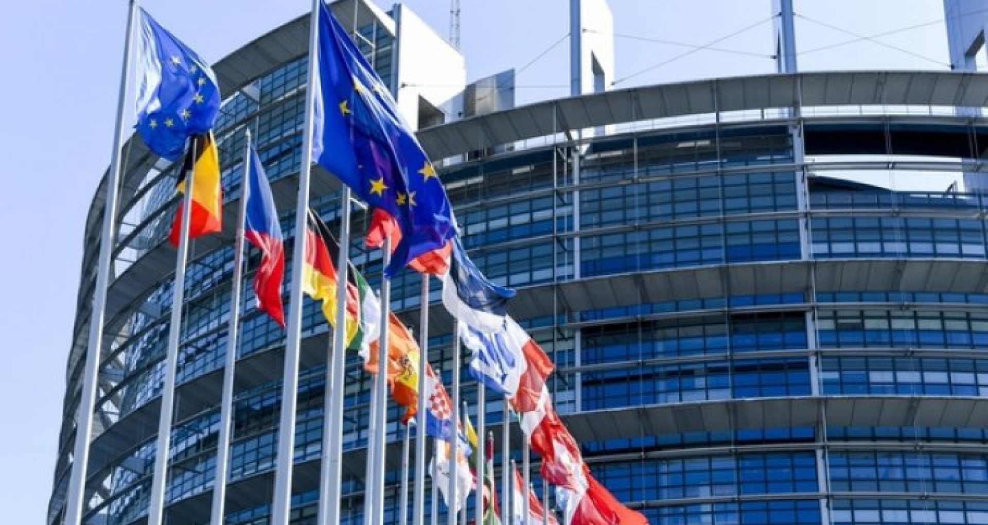 Certificatul digital COVID devine obligatoriu pentru accesul în clădirile Parlamentului European