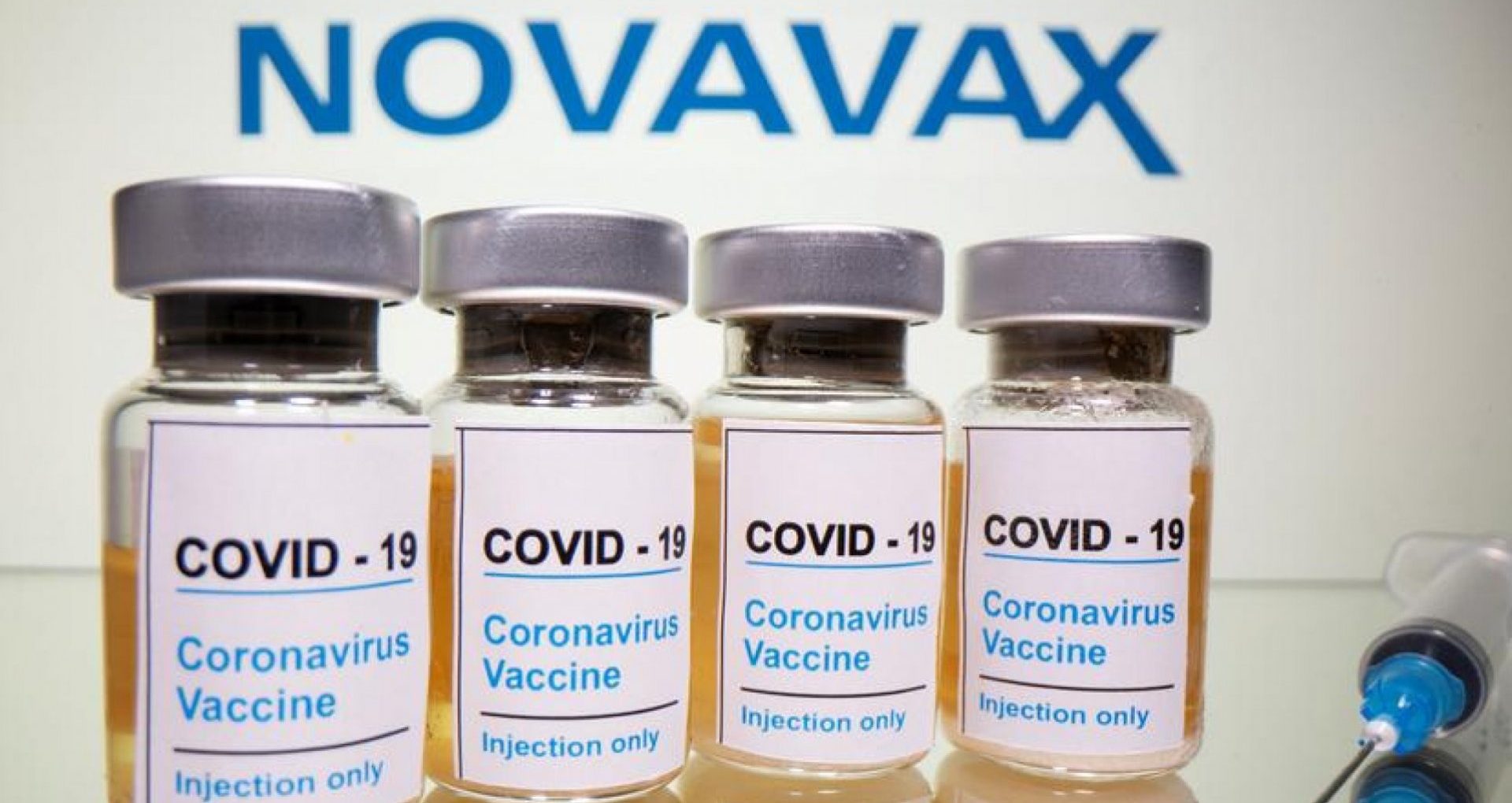 Comisia Europeană a acordat o autorizație de introducere pe piață condiționată pentru Nuvaxovid, al cincilea vaccin împotriva COVID-19 autorizat în UE