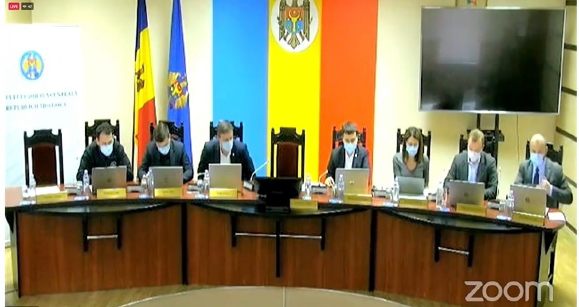 VIDEO/ Ședință importantă la CEC. Membrii CEC urmează să anunțe cum va fi organizat turul doi al alegerilor pentru Primăria Bălți