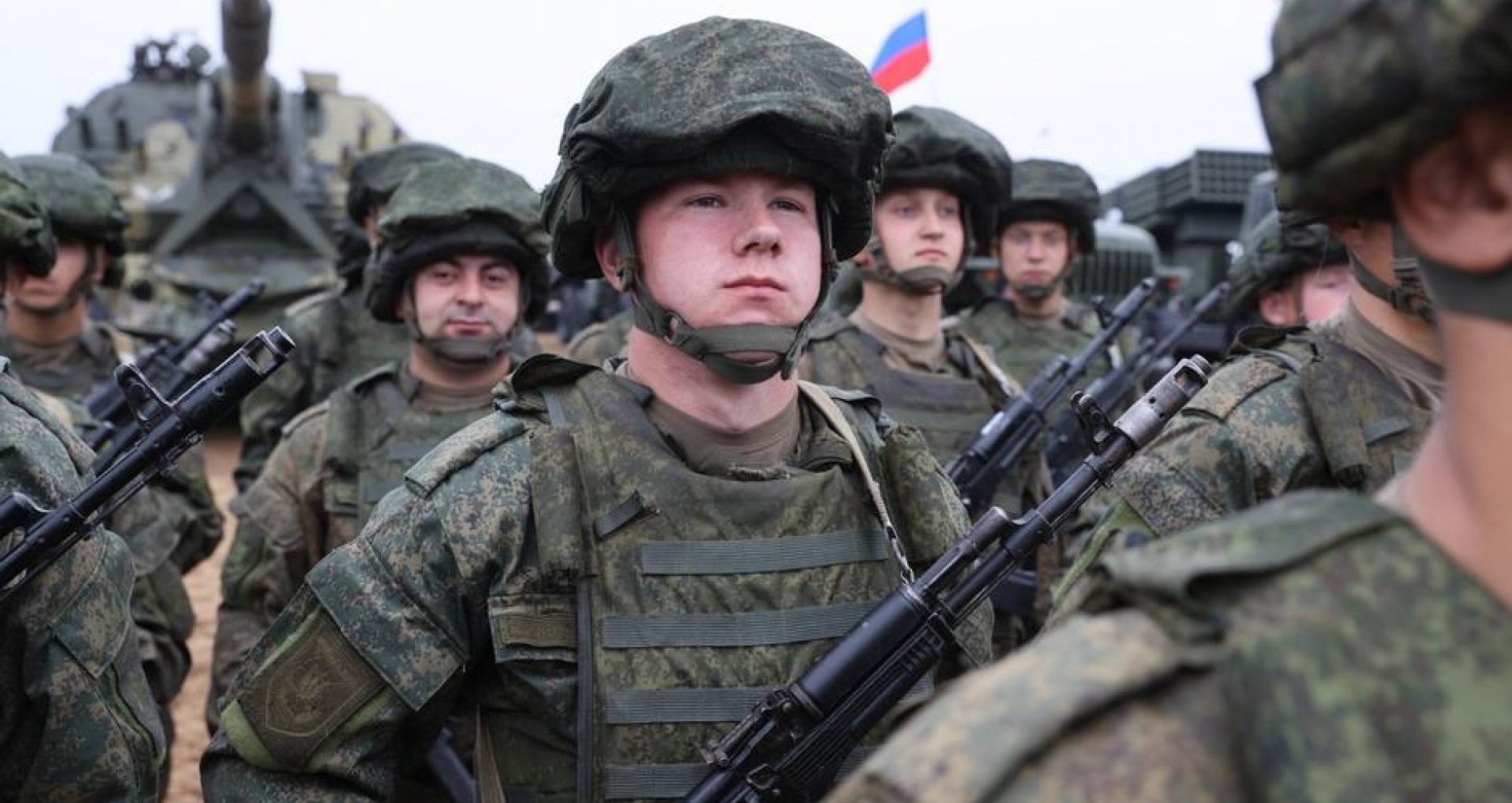 Rusia a fost avertizată. Va apăra NATO Ucraina?