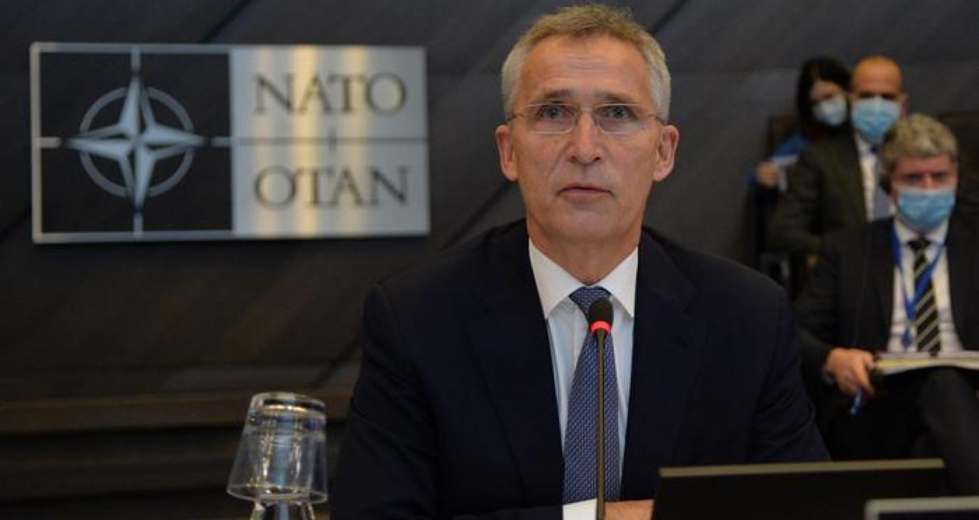 Secretarul general al NATO, Jens Stoltenberg: „NATO nu va face niciodată compromisuri în privinţa securităţii europene” – Deutsche Welle