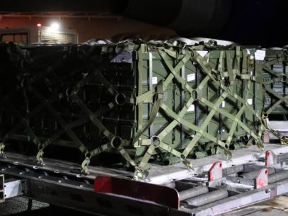 Ucraina a primit „peste 90 de mii de kilograme de armament și muniție” din partea SUA. Țările Baltice anunță că vor furniza Ucrainei rachete antitanc şi antiaeriene