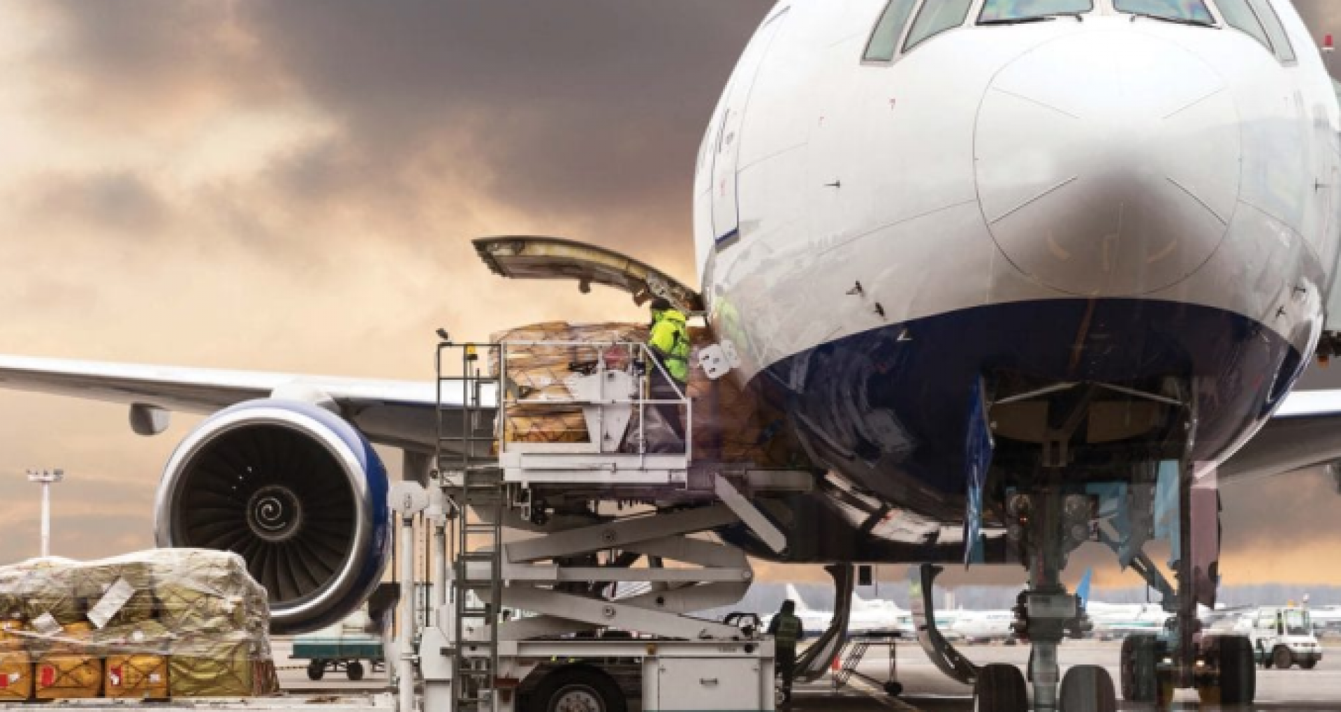 Emiratele Arabe Unite au ridicat interdicția de operare pentru operatorii aerieni de transport cargo din R. Moldova