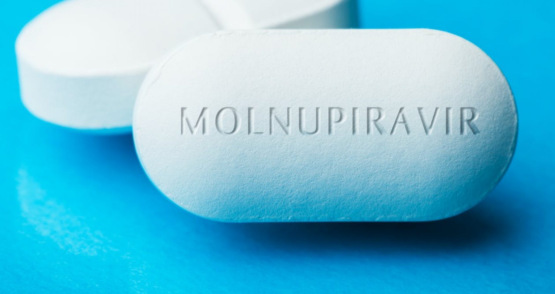 Agenția Medicamentului a autorizat pastila Molnupiravir pentru tratamentul COVID-19