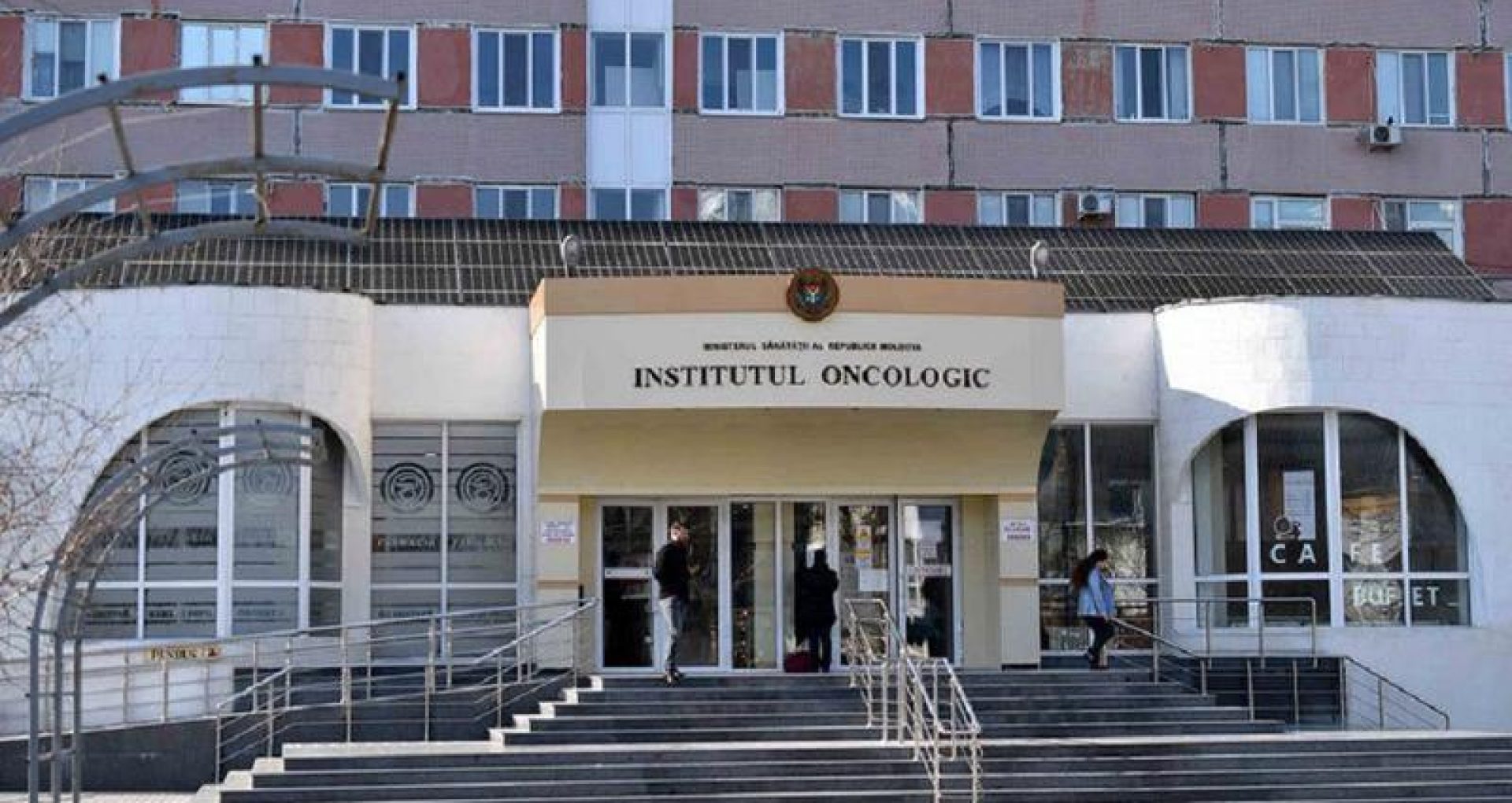 Șeful unei secții din cadrul Institutului Oncologic, reținut pentru corupție, plasat în arest pentru 20 de zile. CNA: un nou denunț a fost depus pe numele lui – Ziarul de Gardă