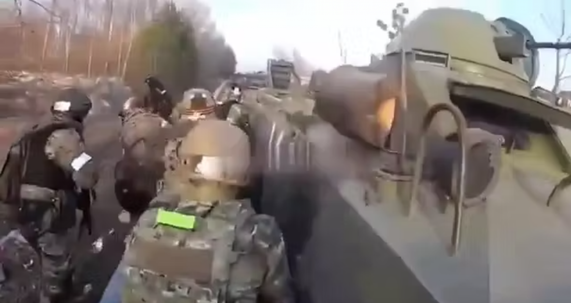 VIDEO/ „Clovnilor”: cecenii au rupt-o de fugă, în timpul unui schimb de focuri cu armata ucraineană.