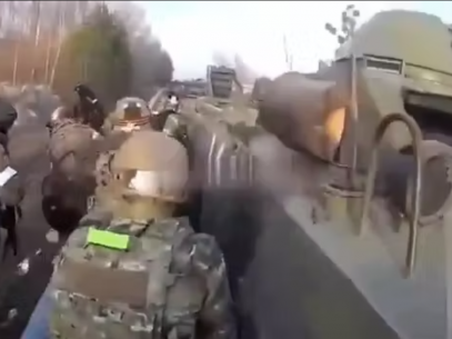 VIDEO/ „Clovnilor”: cecenii au rupt-o de fugă, în timpul unui schimb de focuri cu armata ucraineană.