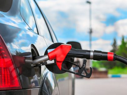 Carburanții sunt tot mai scumpi: motorina se scumpește cu încă 33 de bani, iar benzina – cu 9 bani. Prețurile afișate de ANRE pentru miercuri