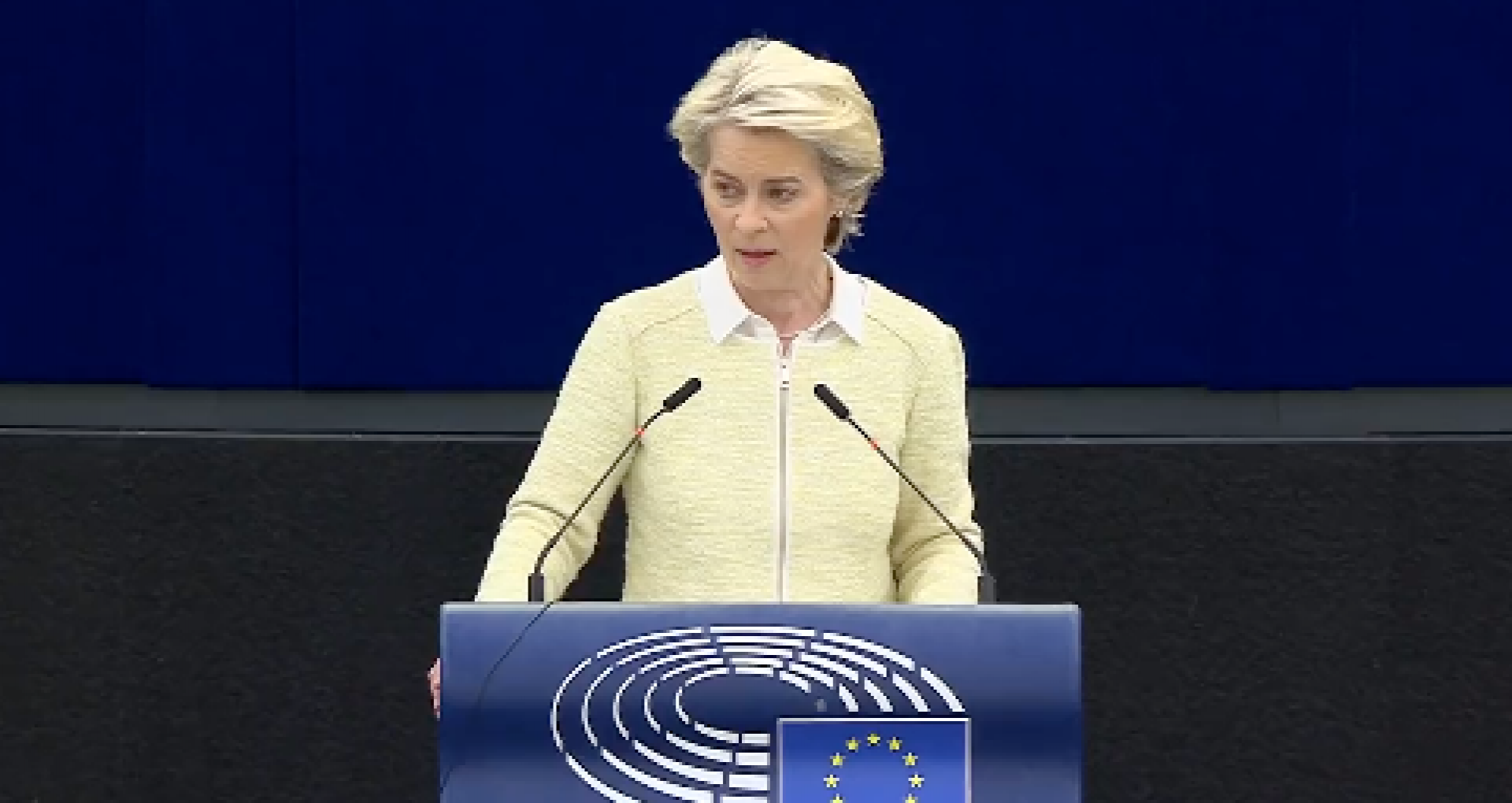 Ursula von der Leyen, în Parlamentul European, despre punctul final al sancțiunilor asupra Rusiei: „Propunem interzicerea petrolului rusesc. Aceasta va fi o interdicție completă a importului de petrol rus transportat maritim și prin conducte, brut și rafinat” – VIDEO