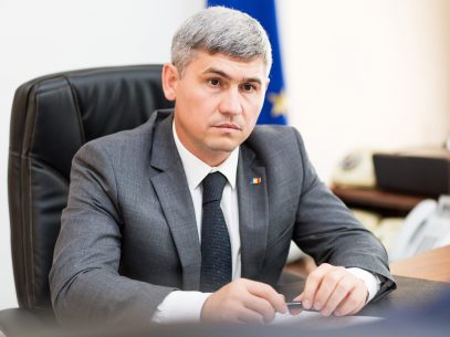 Fostul ministru de Interne, Alexandru Jizdan,  are statut de bănuit în două cauze penale – fals în declarații și îmbogățire ilicită
