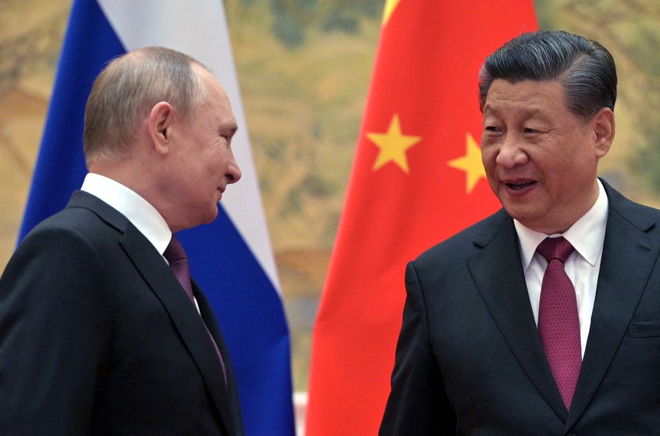 Patru companii chineze, depistate că sprijină flota „din umbră” a Rusiei. UE ar urma să le includă pe lista de sancțiuni