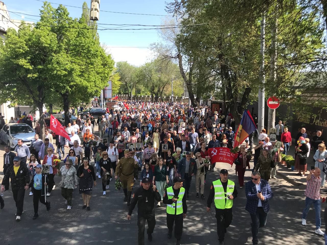 12 мая в народе. 9 Мая 2022 Кишинев ПСРМ. Политическое шествие. Демонстрация 9 мая. День Победы в Кишиневе.