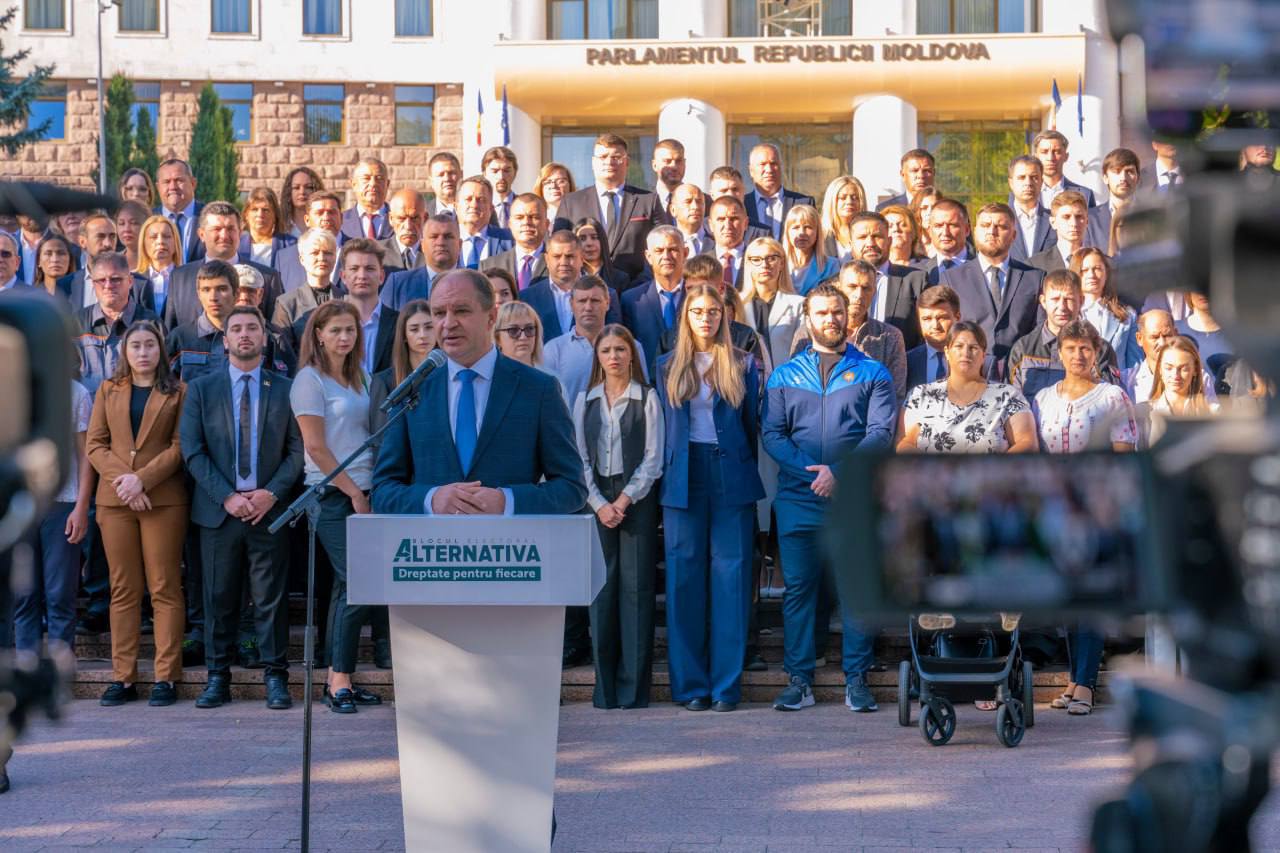 Blocul „Alternativa” a adăugat trei reprezentanți PDCM pe lista candidaților la parlamentare