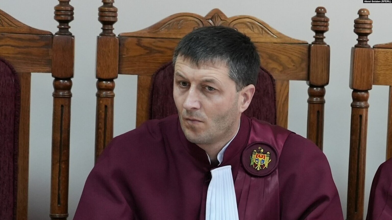 Ședința CSM. Transferul temporar la CSJ de la Judecătoria Bălți al magistratului Ghenadie Eremciuc a fost suspendat