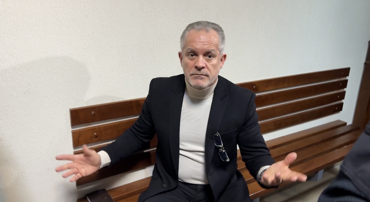 FOTO/ Vladimir Plahotniuc, în fața instanței în cadrul dezbaterilor judiciare din dosarul „Frauda bancară”