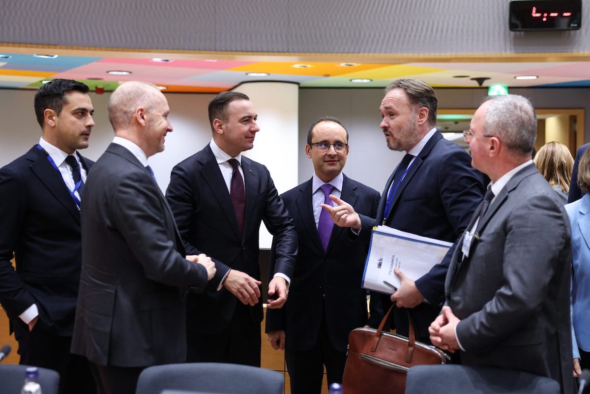 Miniștrii Energiei din UE vor discuta despre un răspuns coordonat la perturbările provocate de criza din Iran