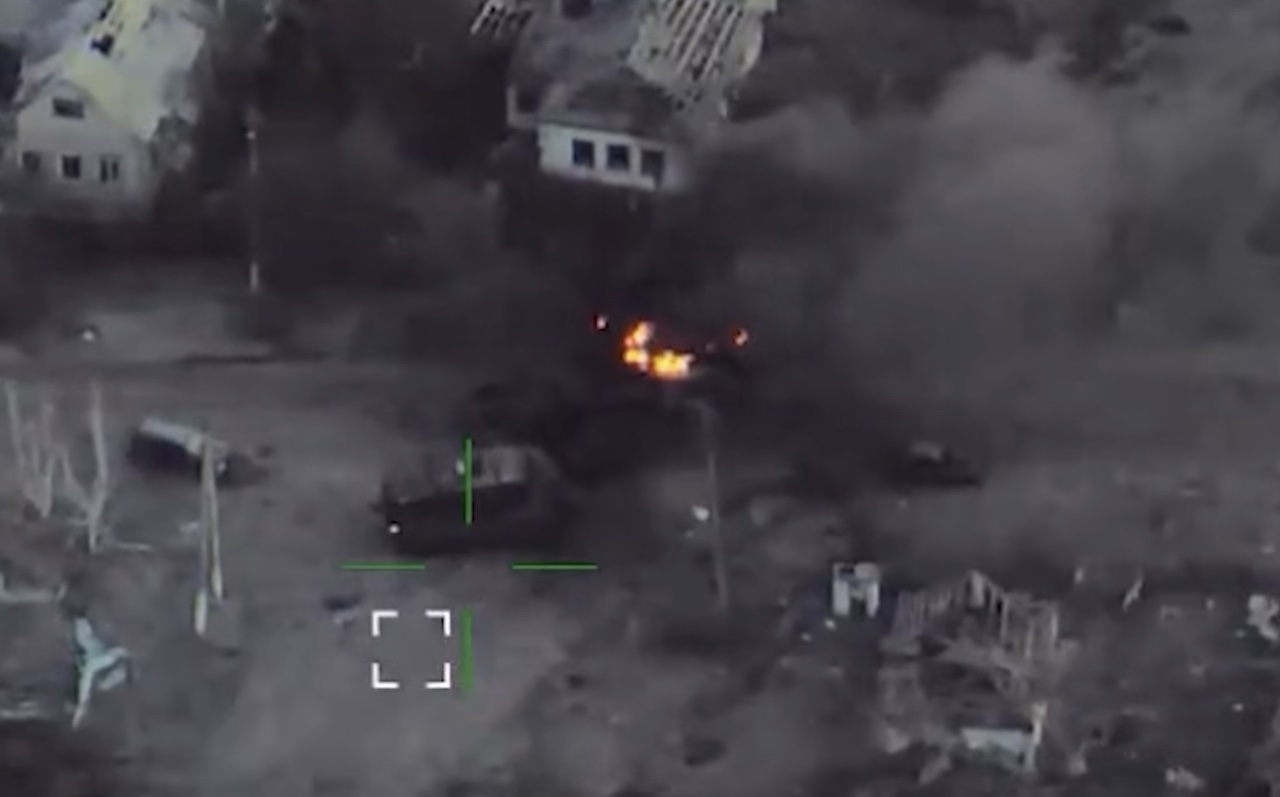 LIVE TEXT/ „Din motive necunoscute, au crezut în propriile forțe”. Operatorii ucraineni de drone au distrus o coloană mecanizată rusească lângă Huliaipole. Război în Ucraina, ziua 1475