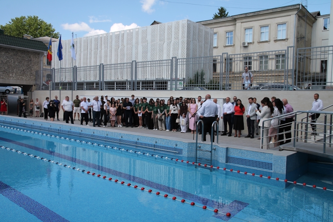 Bazinul USM, redeschis după doi ani de renovări și o investiție de 18 milioane de lei. Studenții și publicul larg vor avea acces din 25 iunie