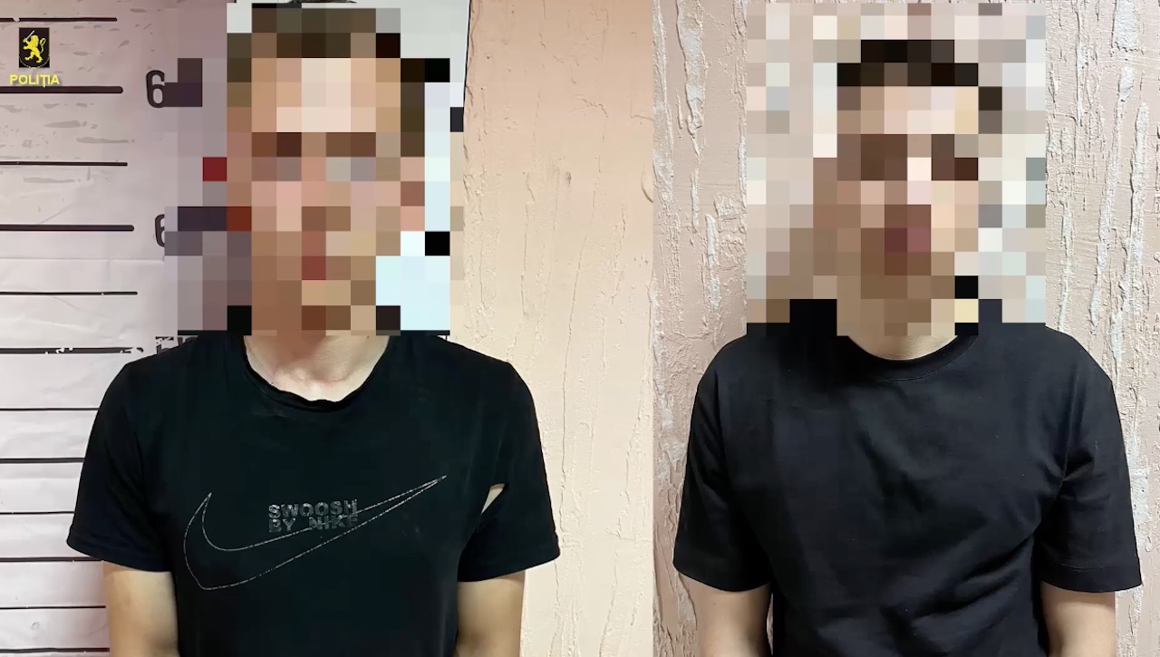Alți patru bărbați, reținuți într-un caz de escroc