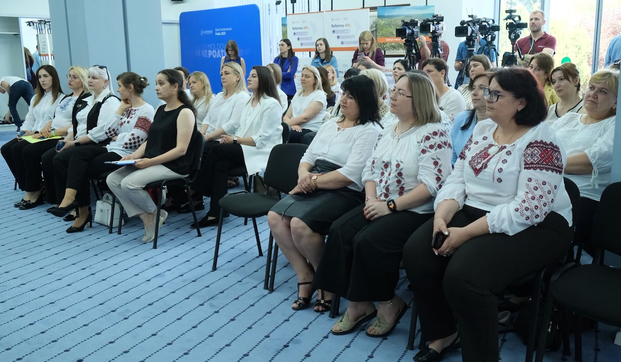 Mai mulți profesori de limba română din școlile cu predare î