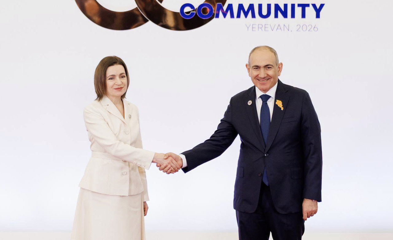 Maia Sandu îl felicită pe Nikol Pașinian pentru victoria la 