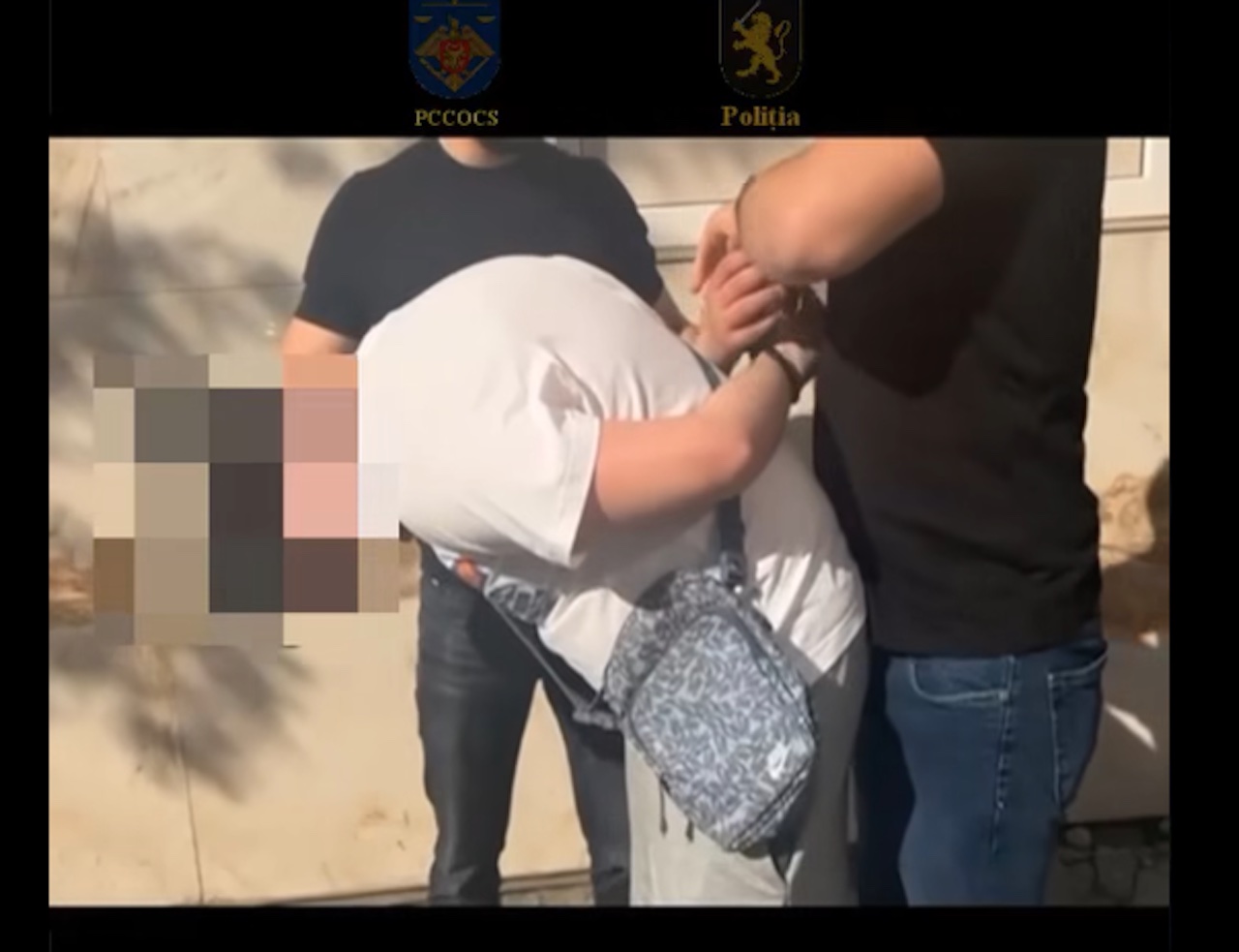 Escrocherie complexă la Chișinău: un bărbat de 77 