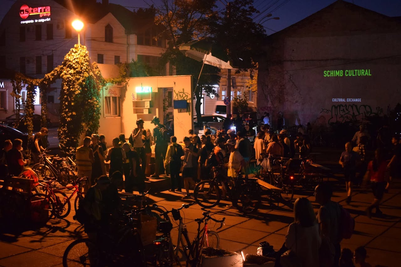 „Nu ați creat în toți acești ani niciun spațiu pen
