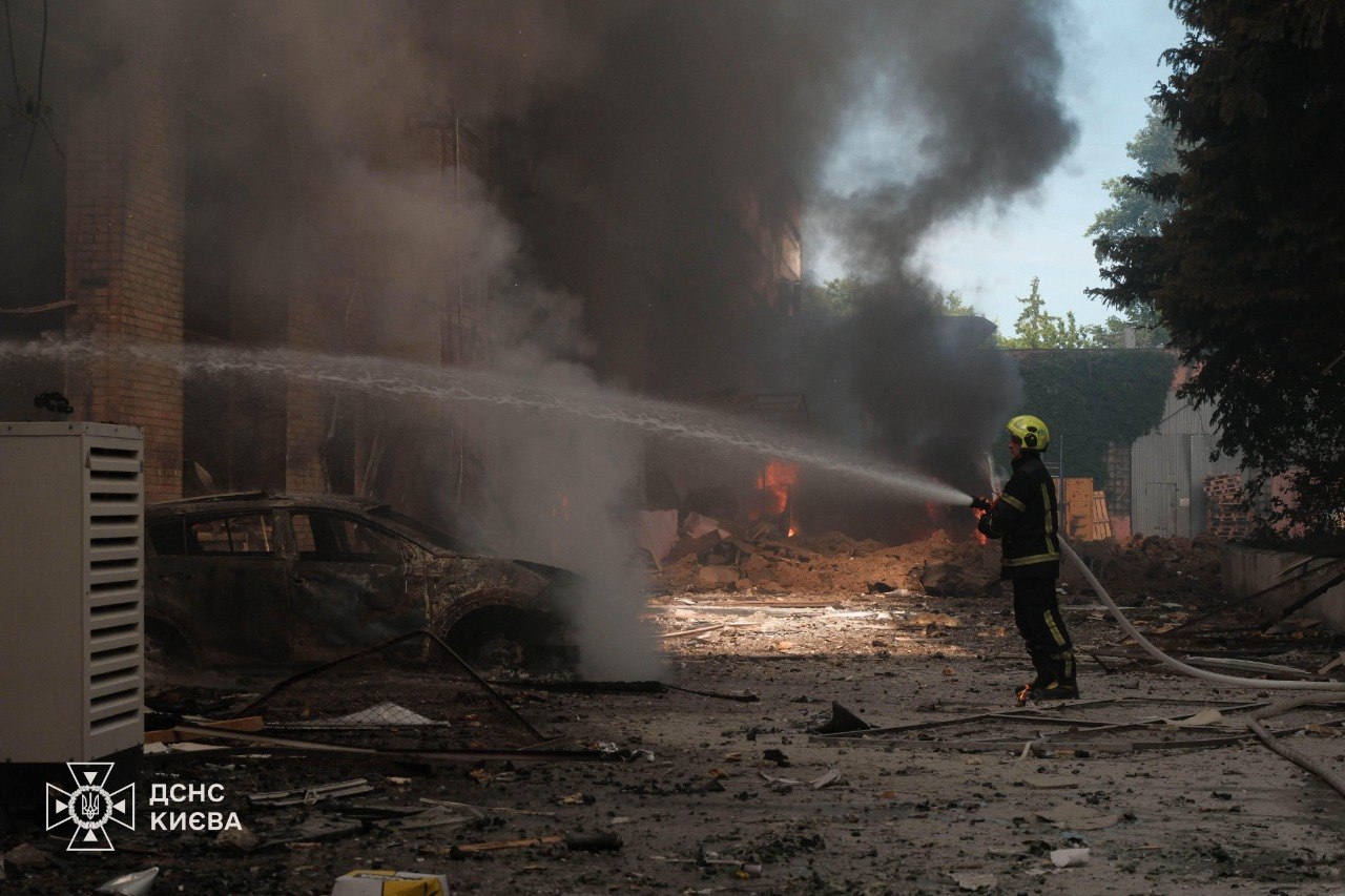 LIVE TEXT/ Patru persoane au murit în urma unui atac rusesc asupra Kievului, 64 au fost rănite. Război în Ucraina, ziua 1560